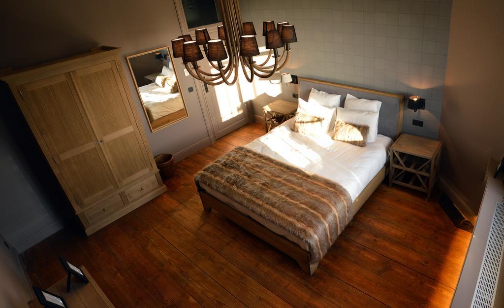 Chateau Beausaint 라로셰안알데네 객실 사진